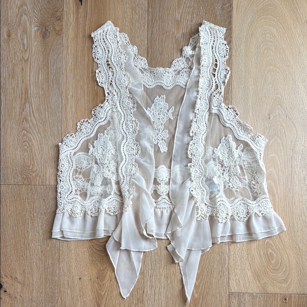 Elegant Lace Trim Cream Boho Chic Vest S/M
